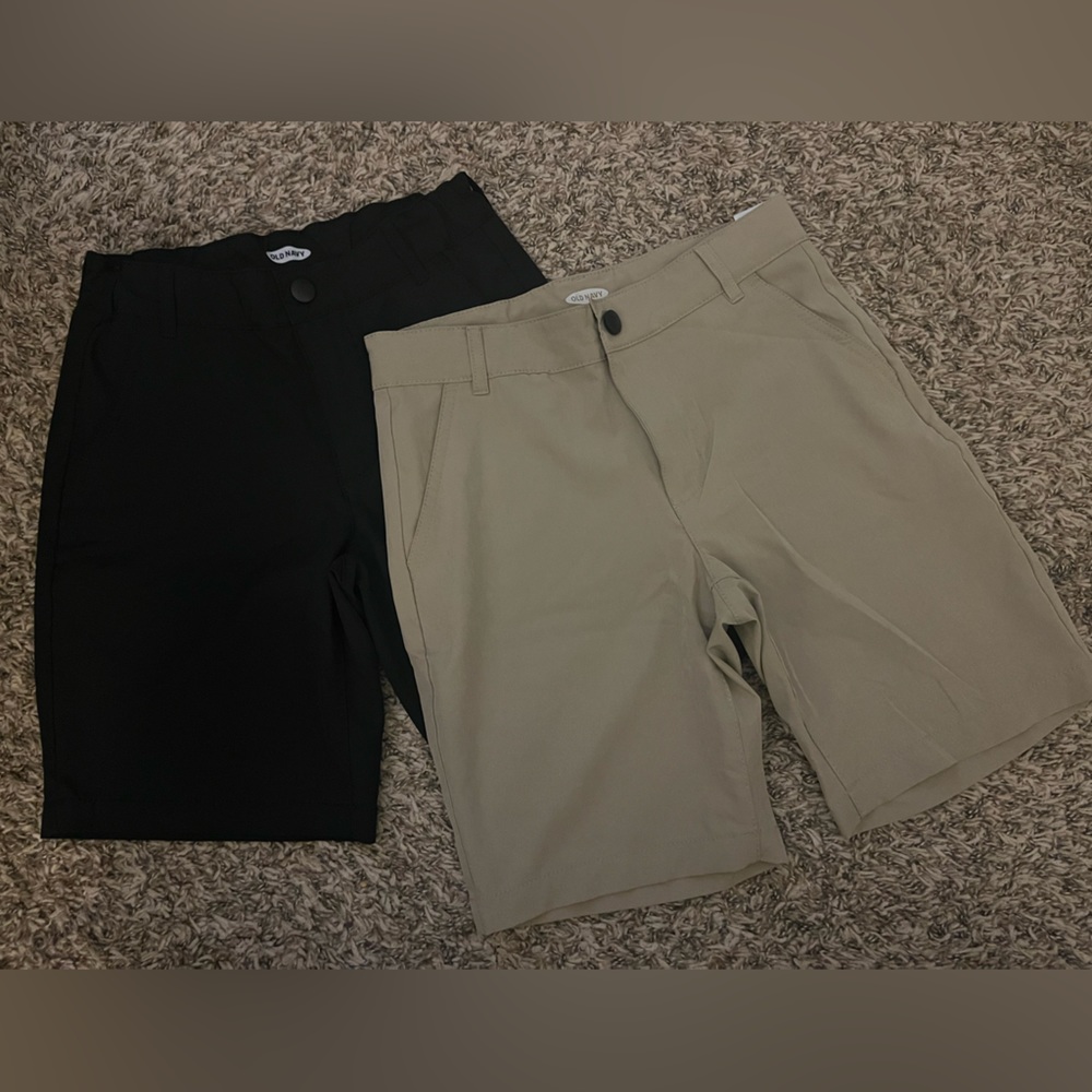 Old Navy boys short:  set of 2 size 10
